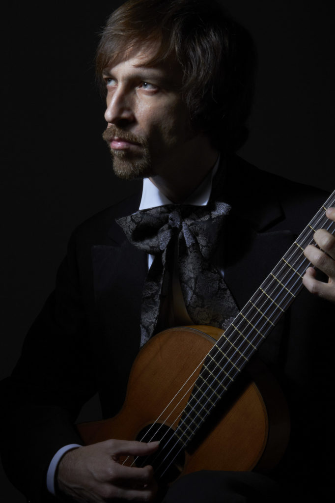 Graziano Salvoni con chitarra J. A. Stauffer